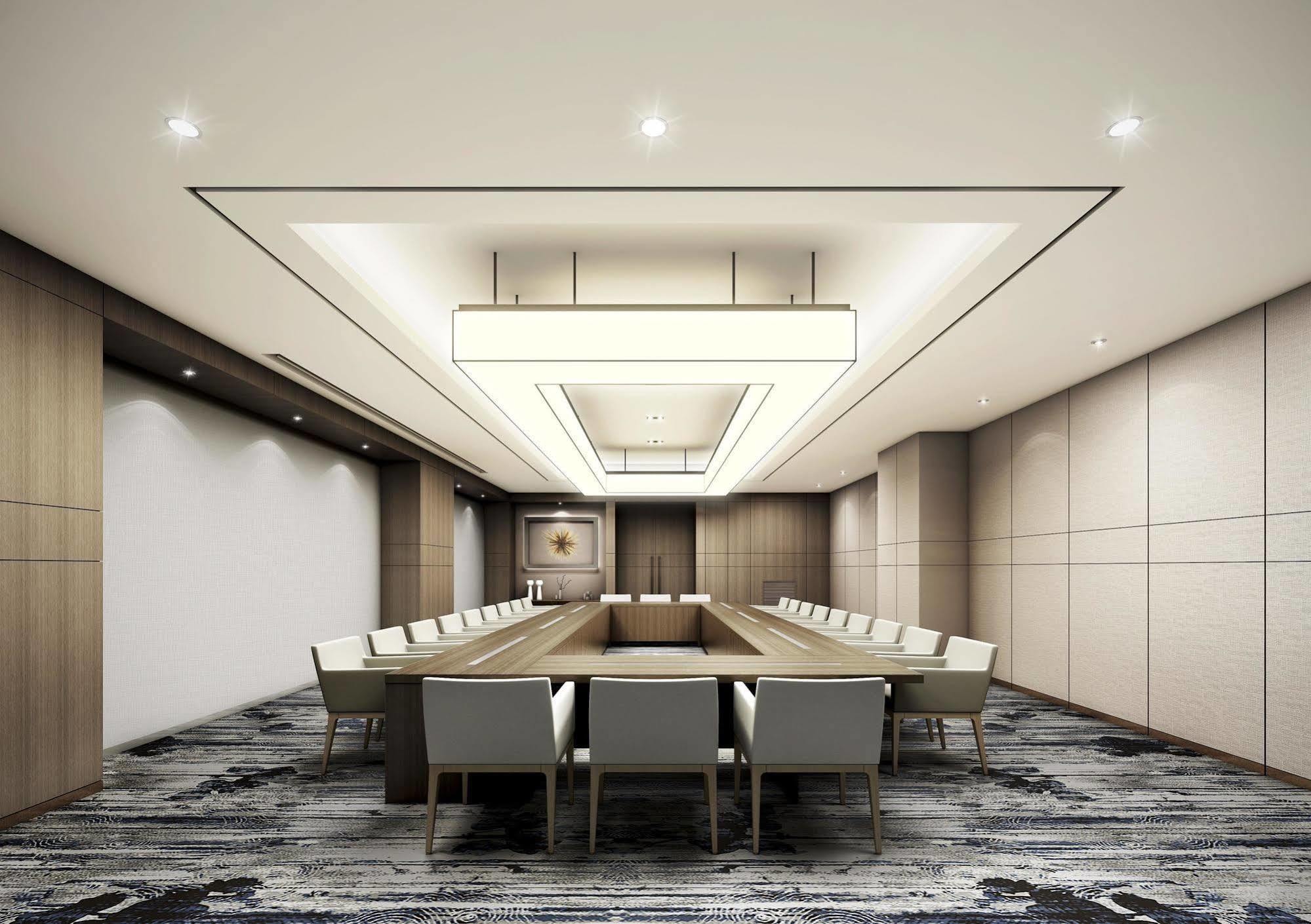 Hotel Ibis Styles Ambassador Yongsan 4*