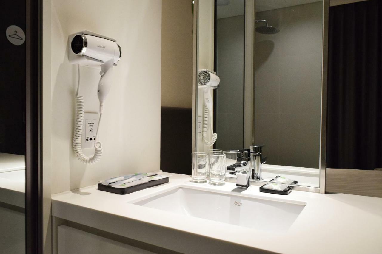 Hotel Ibis Styles Ambassador Yongsan 4*
